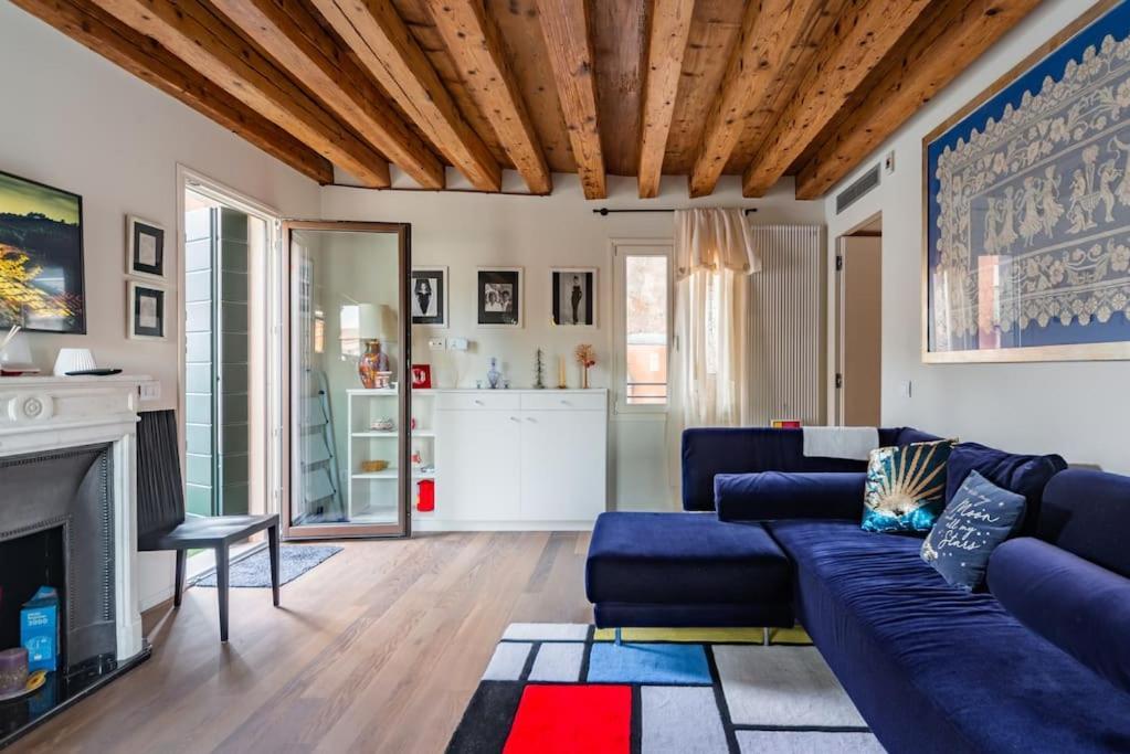 Ospizio Delle Donzelle Apartment Venesia Bagian luar foto