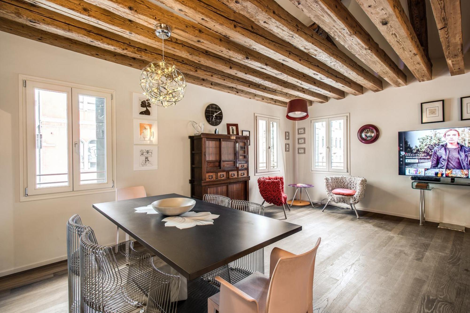 Ospizio Delle Donzelle Apartment Venesia Bagian luar foto
