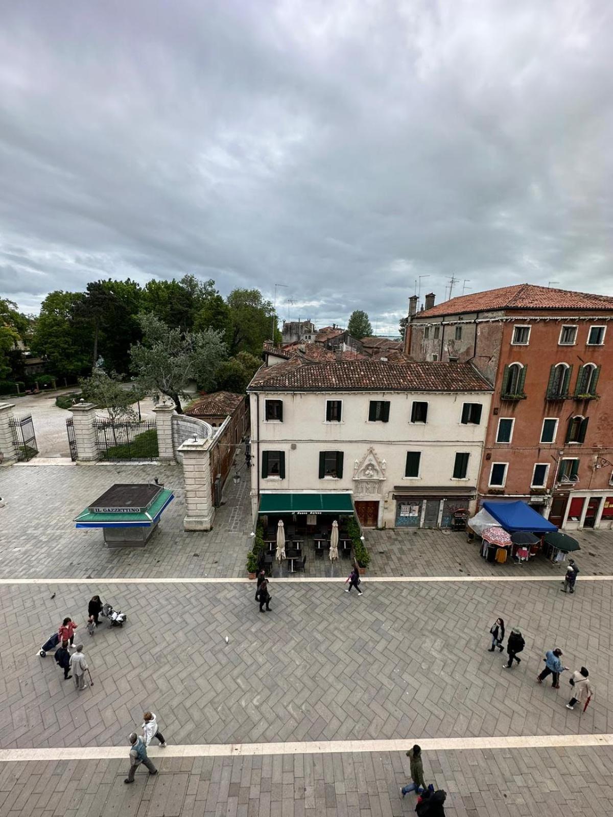 Ospizio Delle Donzelle Apartment Venesia Bagian luar foto